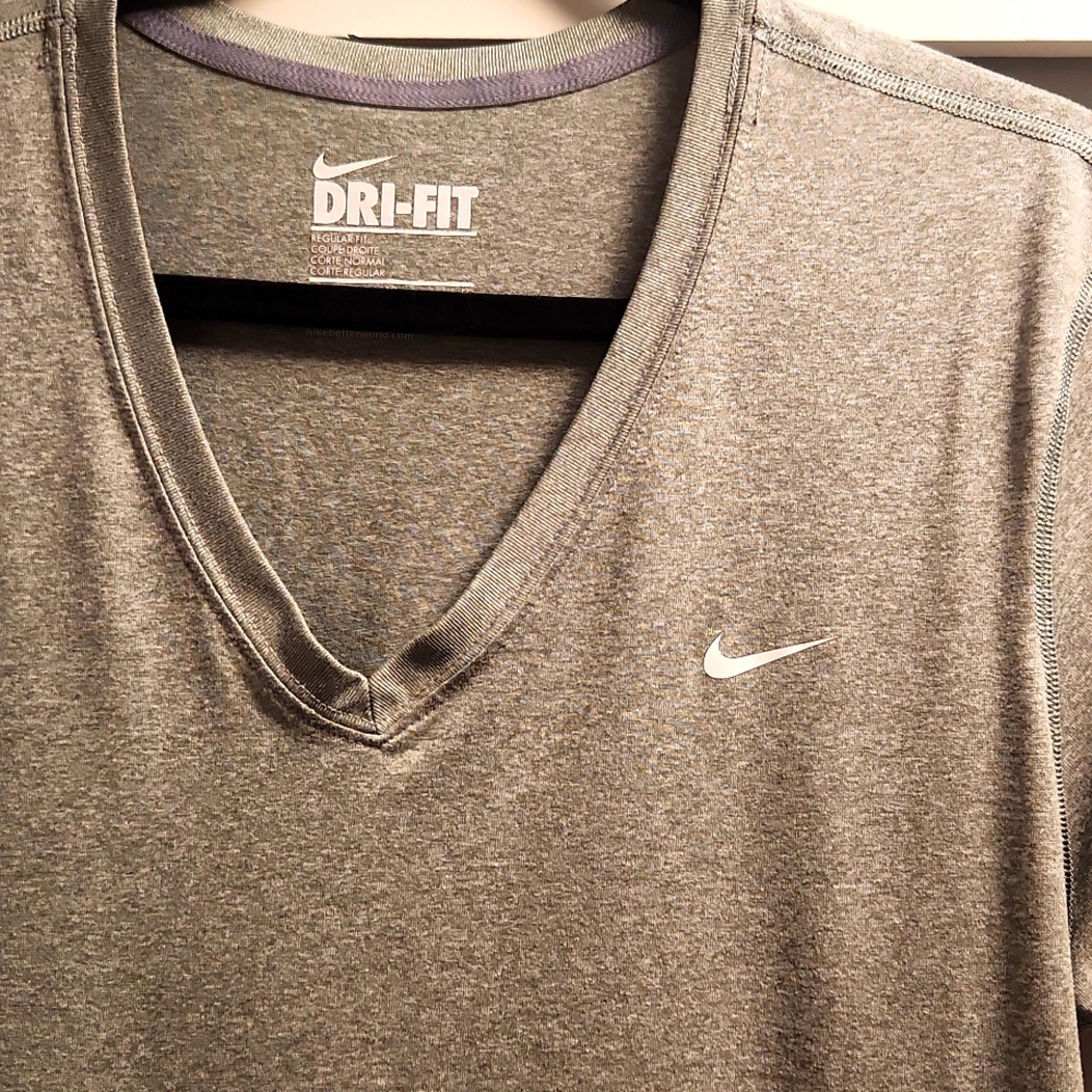 Nike Workout Top size XL - Picture 2 of 4
